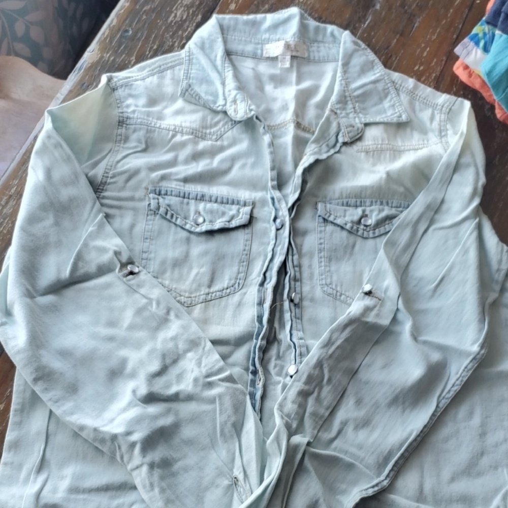 Instyle button up
